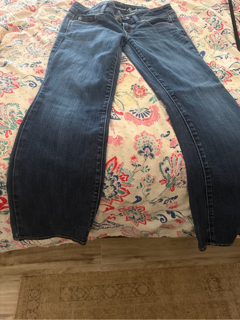 AE Slim Boot size 6